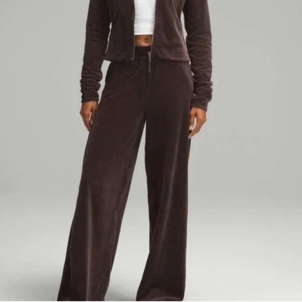 lululemon athletica scuba MR wide leg Velvet cord espresso